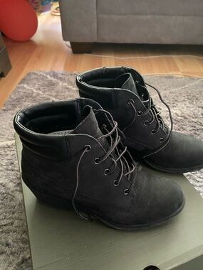 Timberland Black Lace-Up Wedge Ankle Boots